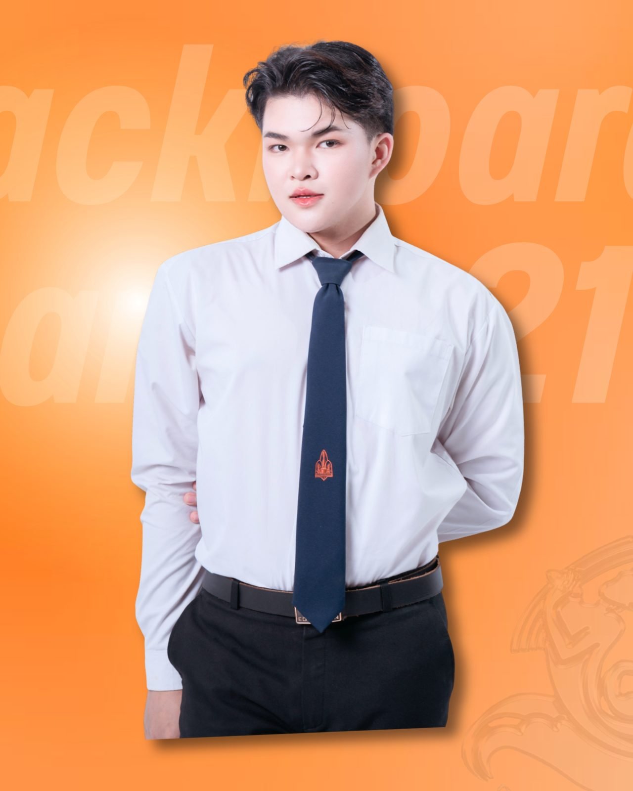 นายวัชรพล ริยะบุตร