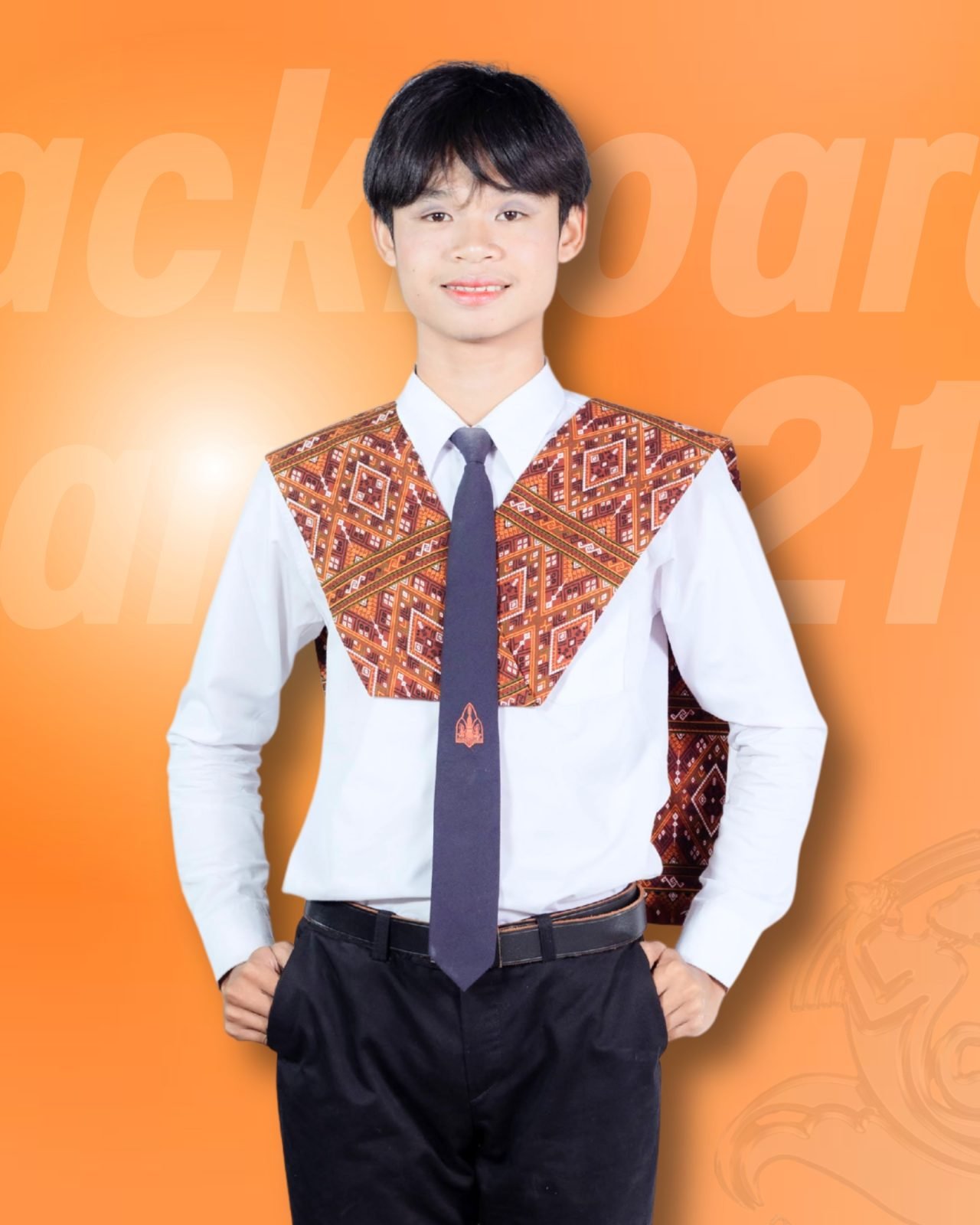 นายอริญชัย  อุปโมงค์
